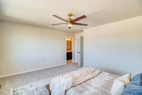 6717 30 Street S Fargo ND 58104