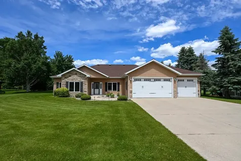 750 Lake Forest Circle Detroit Lakes MN 56501