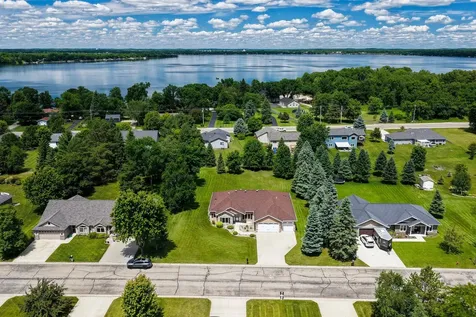 750 Lake Forest Circle Detroit Lakes MN 56501