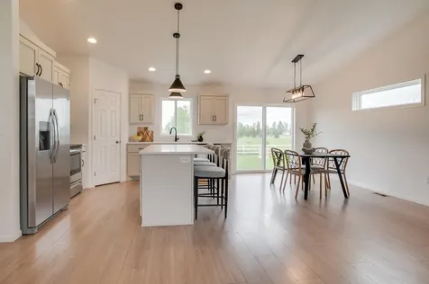 10126 Burgundy Drive Horace ND 58047