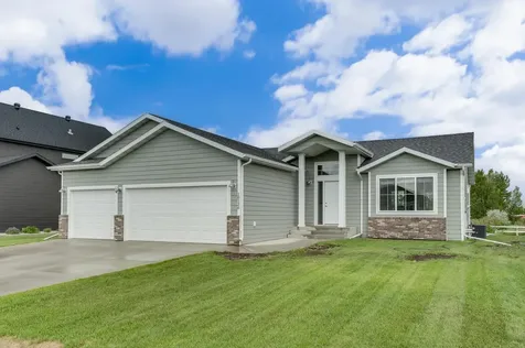 10126 Burgundy Drive Horace ND 58047