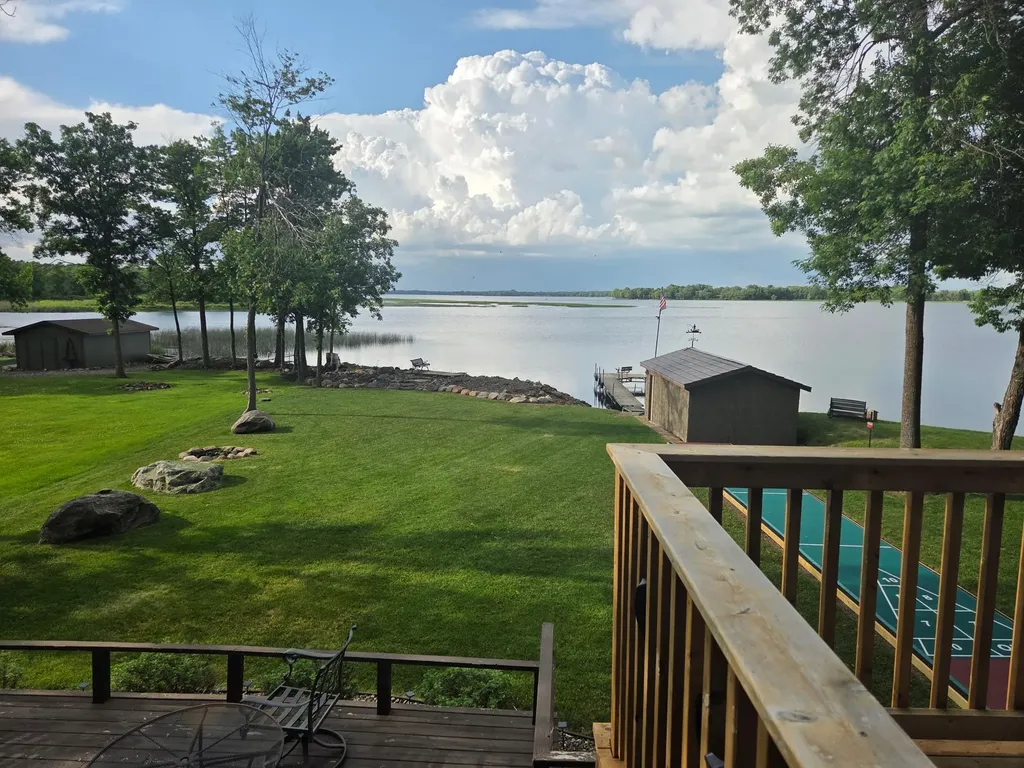 850 Main Street W Isle MN 56342