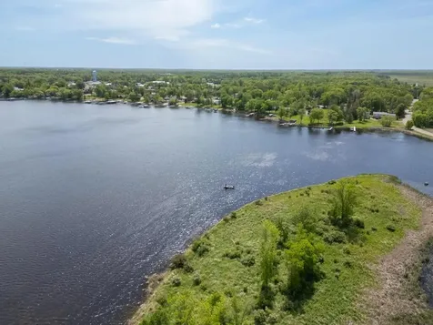 850 Main Street W Isle MN 56342