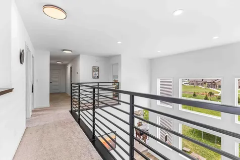 4212 Pine Parkway S Fargo ND 58104