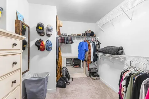 4212 Pine Parkway S Fargo ND 58104