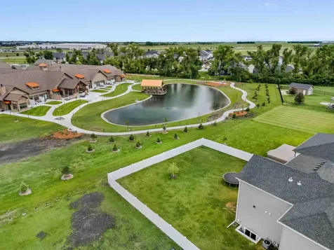 4212 Pine Parkway S Fargo ND 58104