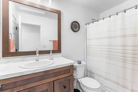 4212 Pine Parkway S Fargo ND 58104
