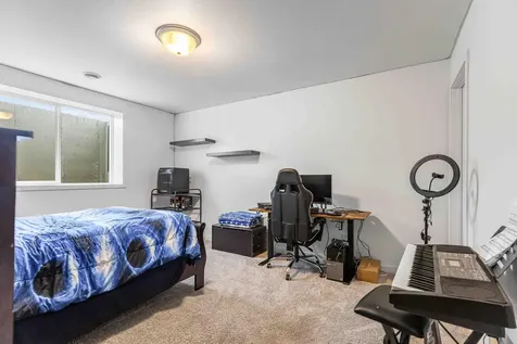4212 Pine Parkway S Fargo ND 58104