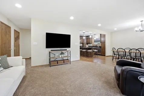 2844 Hickory Street N Fargo ND 58102