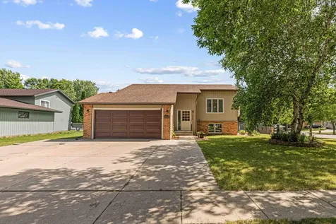 1626 36 1/2 Avenue S Fargo ND 58104
