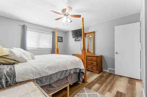 1626 36 1/2 Avenue S Fargo ND 58104