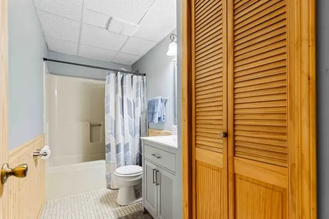 1626 36 1/2 Avenue S Fargo ND 58104