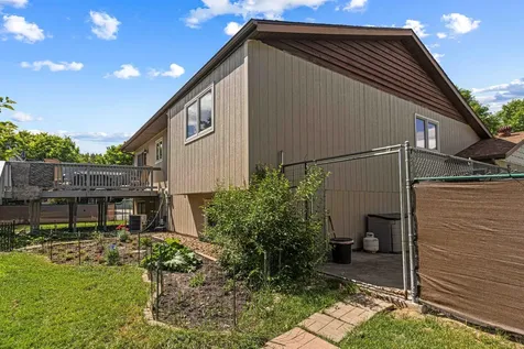 1626 36 1/2 Avenue S Fargo ND 58104