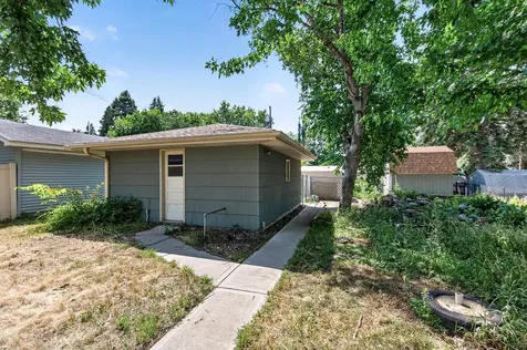 4621 Ewing Avenue N Robbinsdale MN 55422