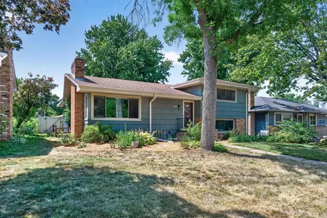 4621 Ewing Avenue N Robbinsdale MN 55422