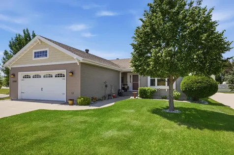 208 15th Avenue Way E West Fargo ND 58078