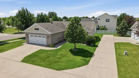 208 15th Avenue Way E West Fargo ND 58078