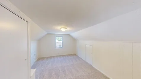 1051 Burke Avenue W Roseville MN 55113