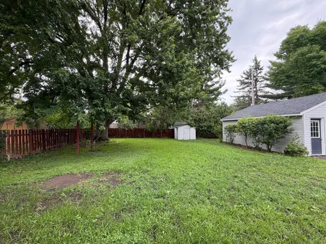 1051 Burke Avenue W Roseville MN 55113