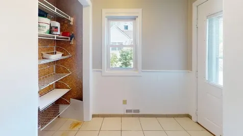 1051 Burke Avenue W Roseville MN 55113