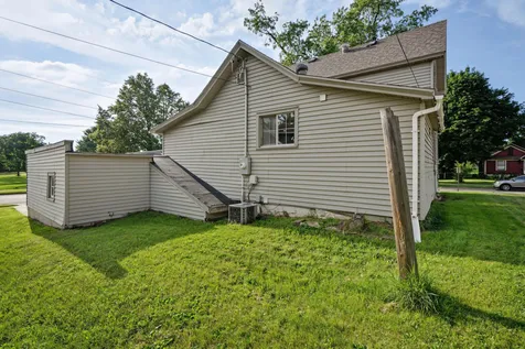 637 Lake Street Eau Claire WI 54703