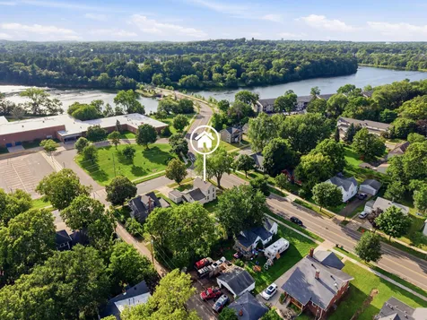 637 Lake Street Eau Claire WI 54703