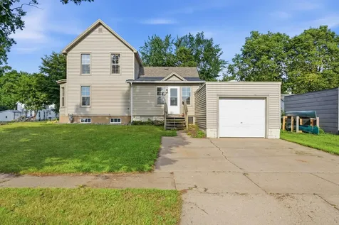 637 Lake Street Eau Claire WI 54703