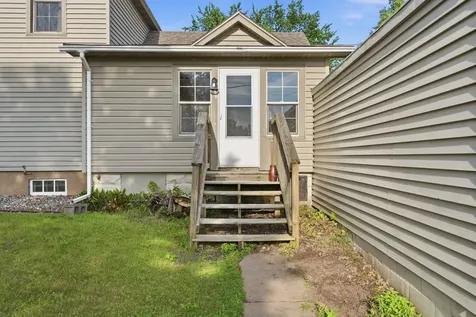 637 Lake Street Eau Claire WI 54703