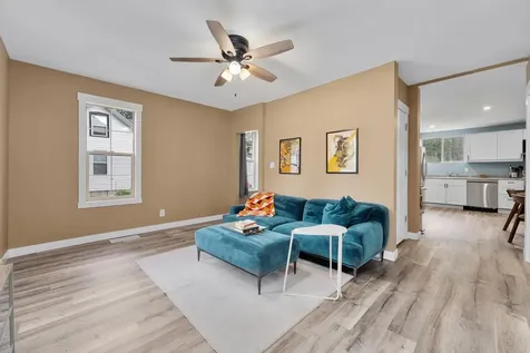 637 Lake Street Eau Claire WI 54703