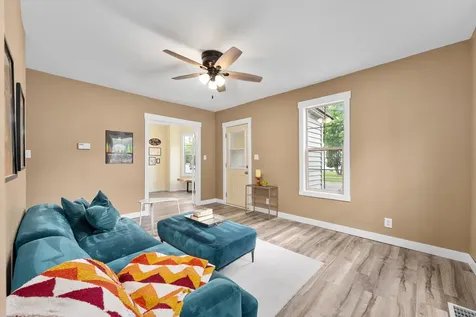 637 Lake Street Eau Claire WI 54703