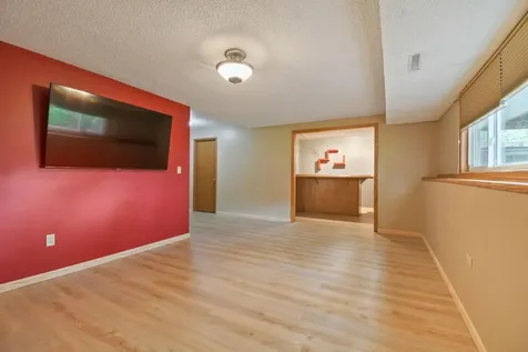 709 74th Avenue N Brooklyn Park MN 55444