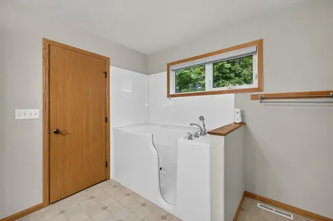 315 Maust Way Horace ND 58047