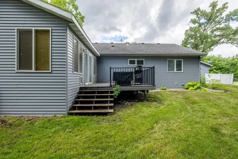 315 Maust Way Horace ND 58047