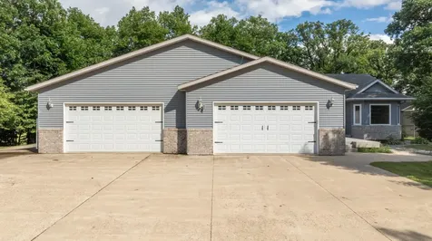 315 Maust Way Horace ND 58047