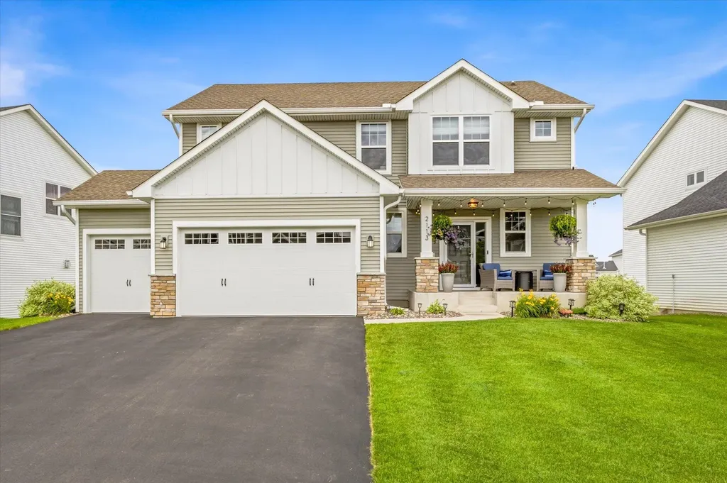 2113 Itasca Circle Lino Lakes MN 55038