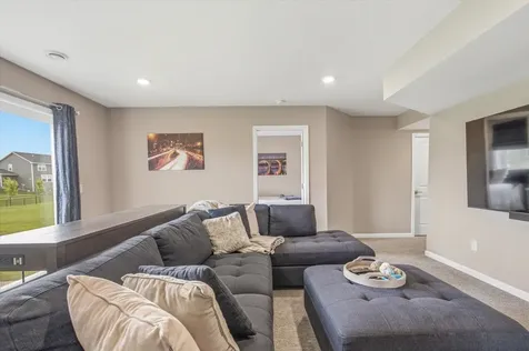 2113 Itasca Circle Lino Lakes MN 55038