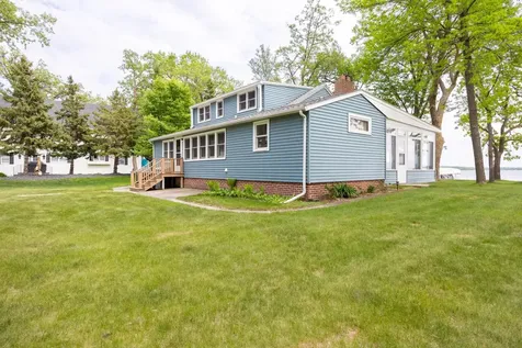 22558 Senns Beach Drive Detroit Lakes MN 56501