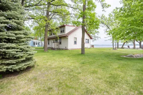 22558 Senns Beach Drive Detroit Lakes MN 56501