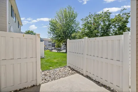 15537 Foghorn Lane Apple Valley MN 55124