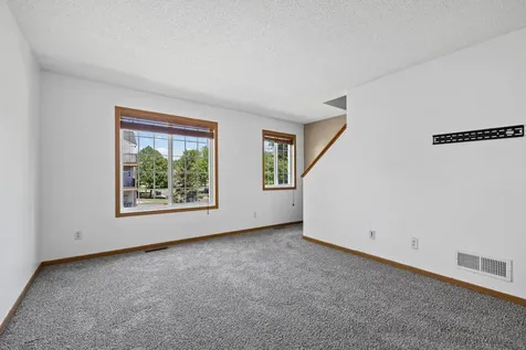 15537 Foghorn Lane Apple Valley MN 55124