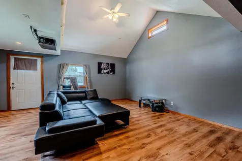 212 3rd Street N Casselton ND 58012
