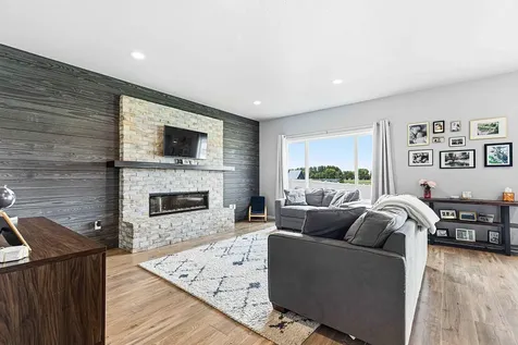 6363 S 54th Avenue S Fargo ND 58104