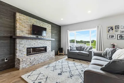 6363 S 54th Avenue S Fargo ND 58104