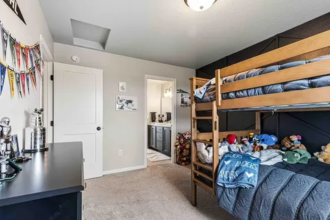 6363 S 54th Avenue S Fargo ND 58104