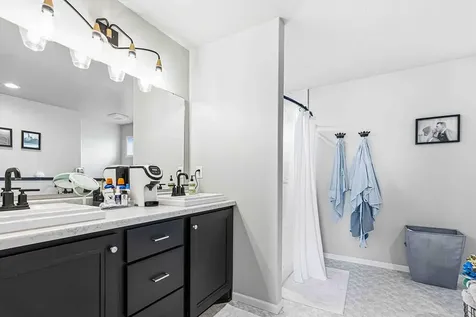 6363 S 54th Avenue S Fargo ND 58104
