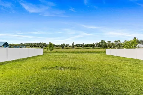6363 S 54th Avenue S Fargo ND 58104