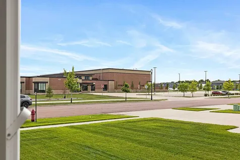 6363 S 54th Avenue S Fargo ND 58104