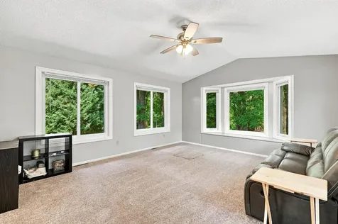 27435 127th Street NW Zimmerman MN 55398