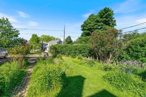928 N 19th Avenue E Duluth MN 55812