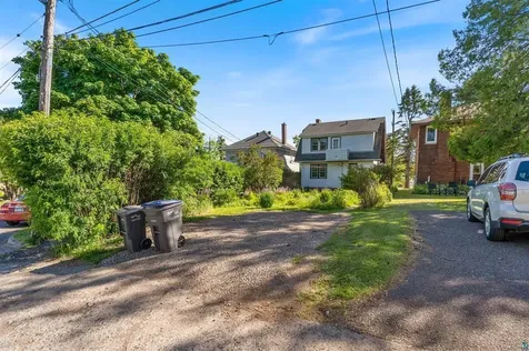 928 N 19th Avenue E Duluth MN 55812